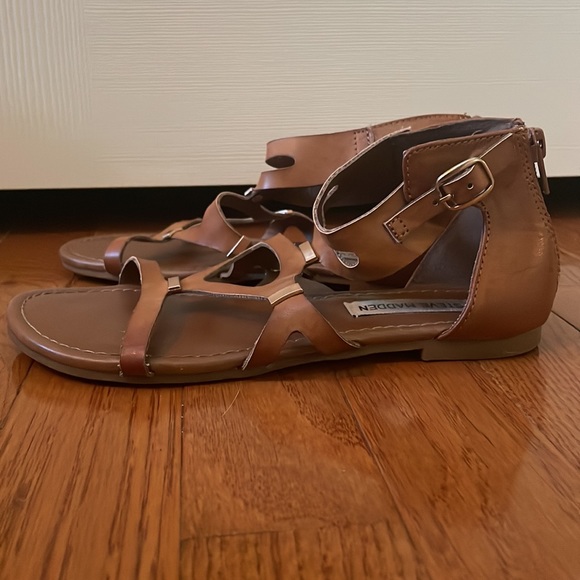 Steve Madden - Brown Leather Gladiator Sandals - Size 2 - Picture 2 of 7